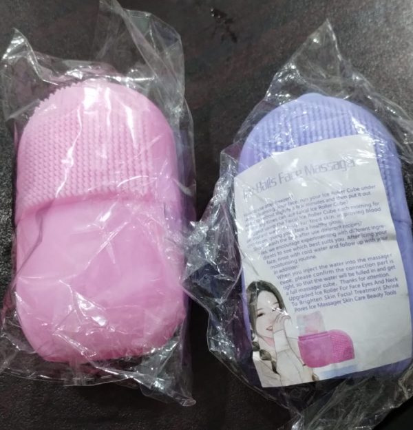 Silicon Face Ice Roller (random Color )