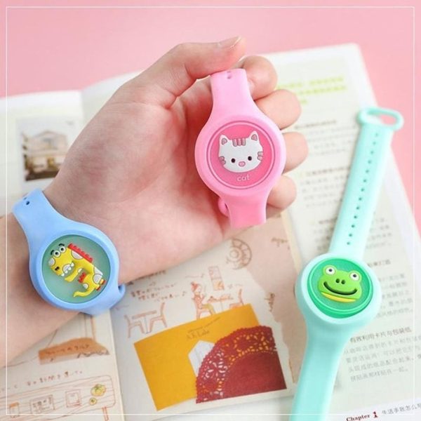 Ant-mosquito Repellent Baby Wrist Bracelet Led Silicone Toy Random Color
